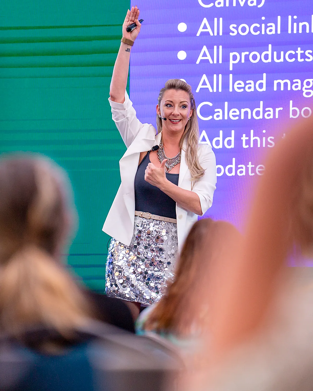 Sarah Cordiner teaching a live Legends Lab mastermind workshop